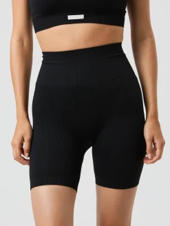 Björn Borg Yoga & Pilates|Shorts * tudio eae Ribbed hort